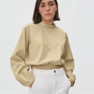 NWOT Everlane Mockneck Bubble Top in Wheat M